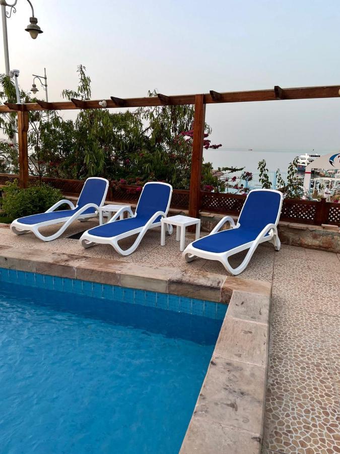 Serafy City Center Hostel And Pool For Foreigners Adults Only Хургада Екстер'єр фото