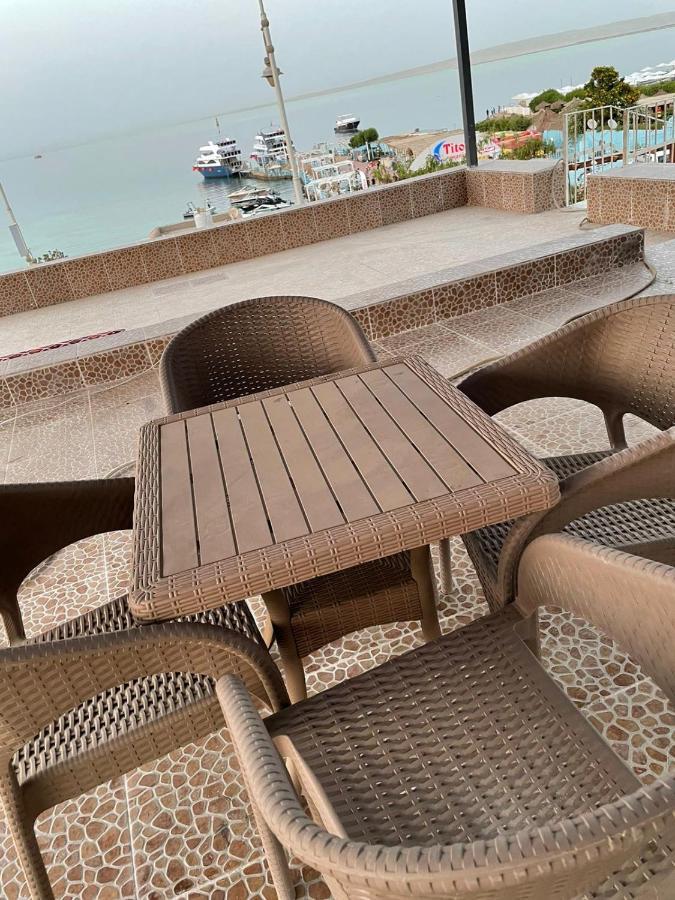 Serafy City Center Hostel And Pool For Foreigners Adults Only Хургада Екстер'єр фото